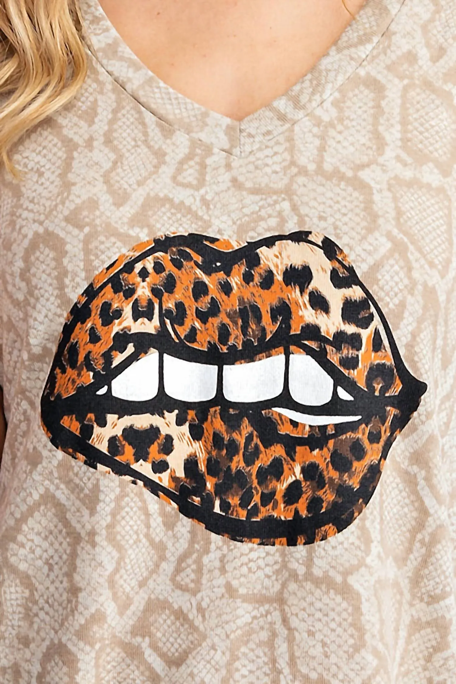 143 Story - Snake & Leopard Lips Top