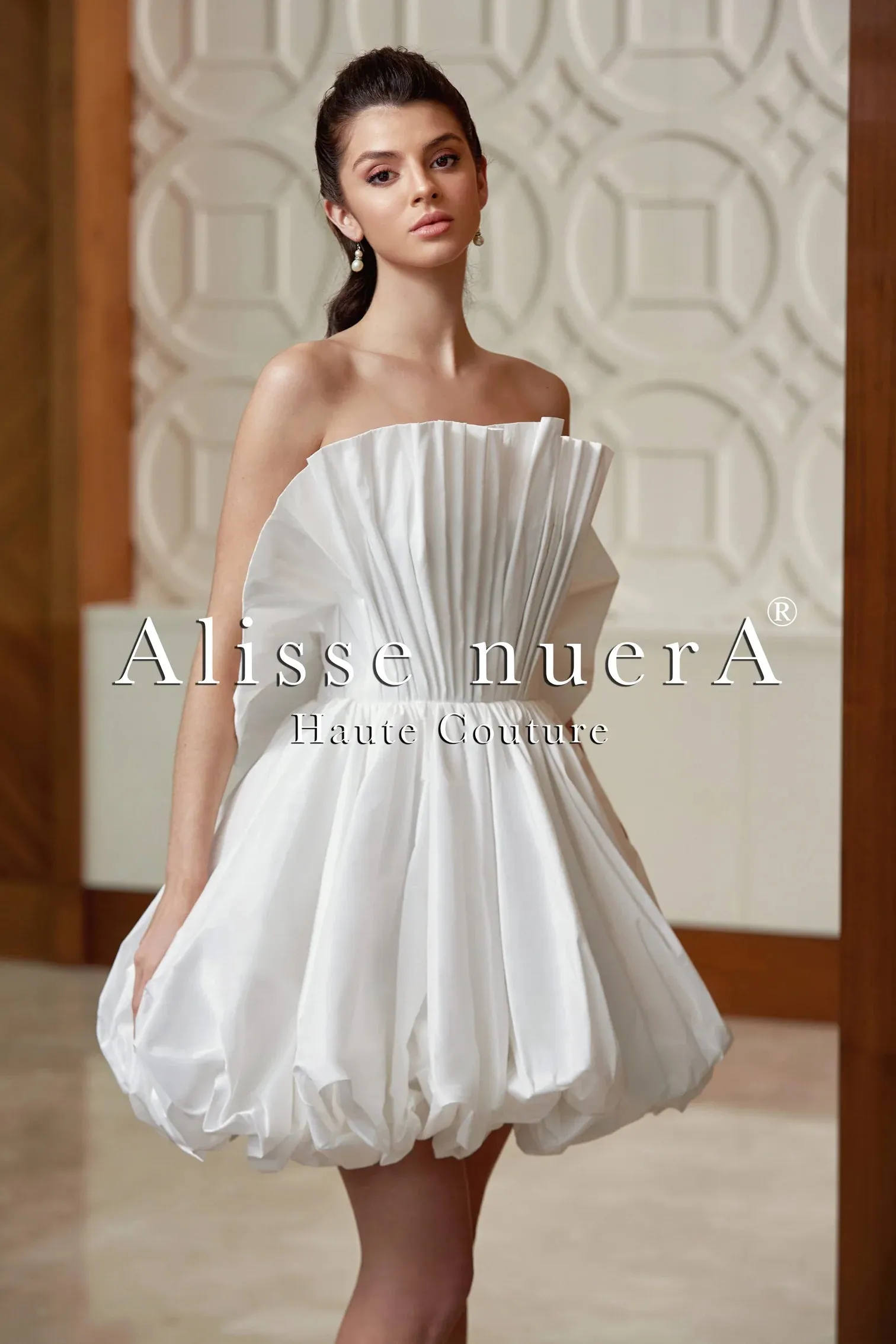 Balloon Skirted Strapless Special Design Mini Wedding Dress Model